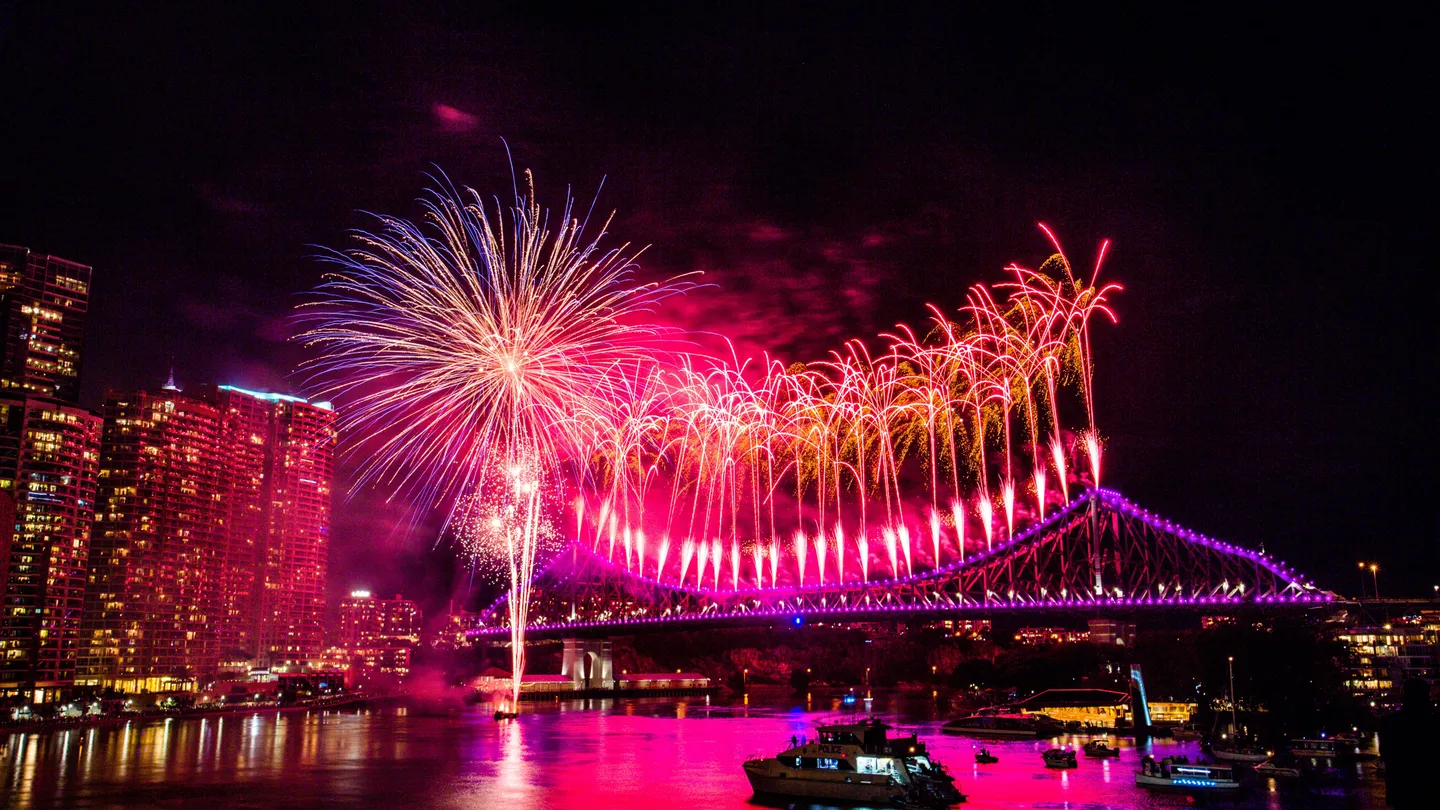 2015-sunsuper-riverfire-atmosphere-photography