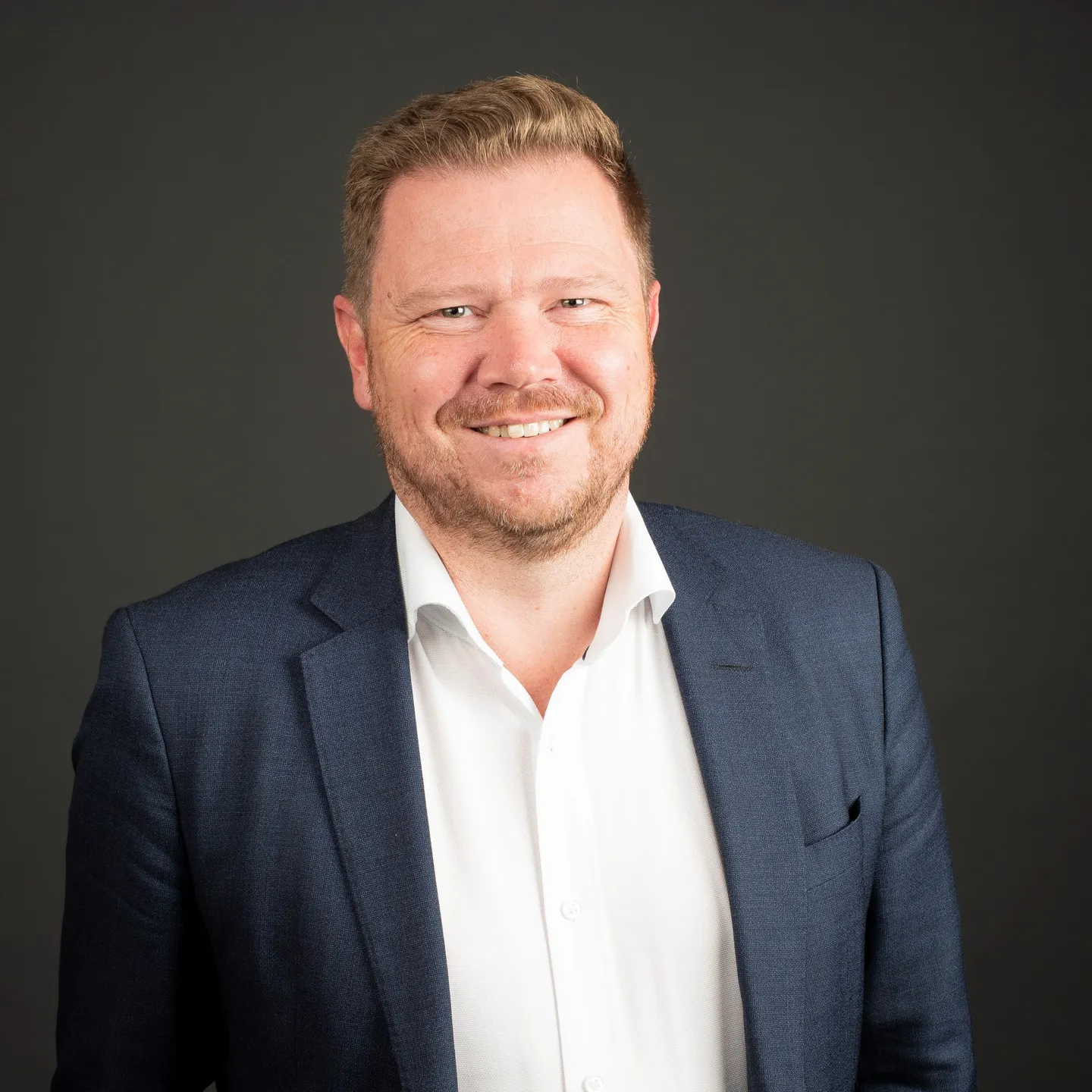 chris-jones-headshot