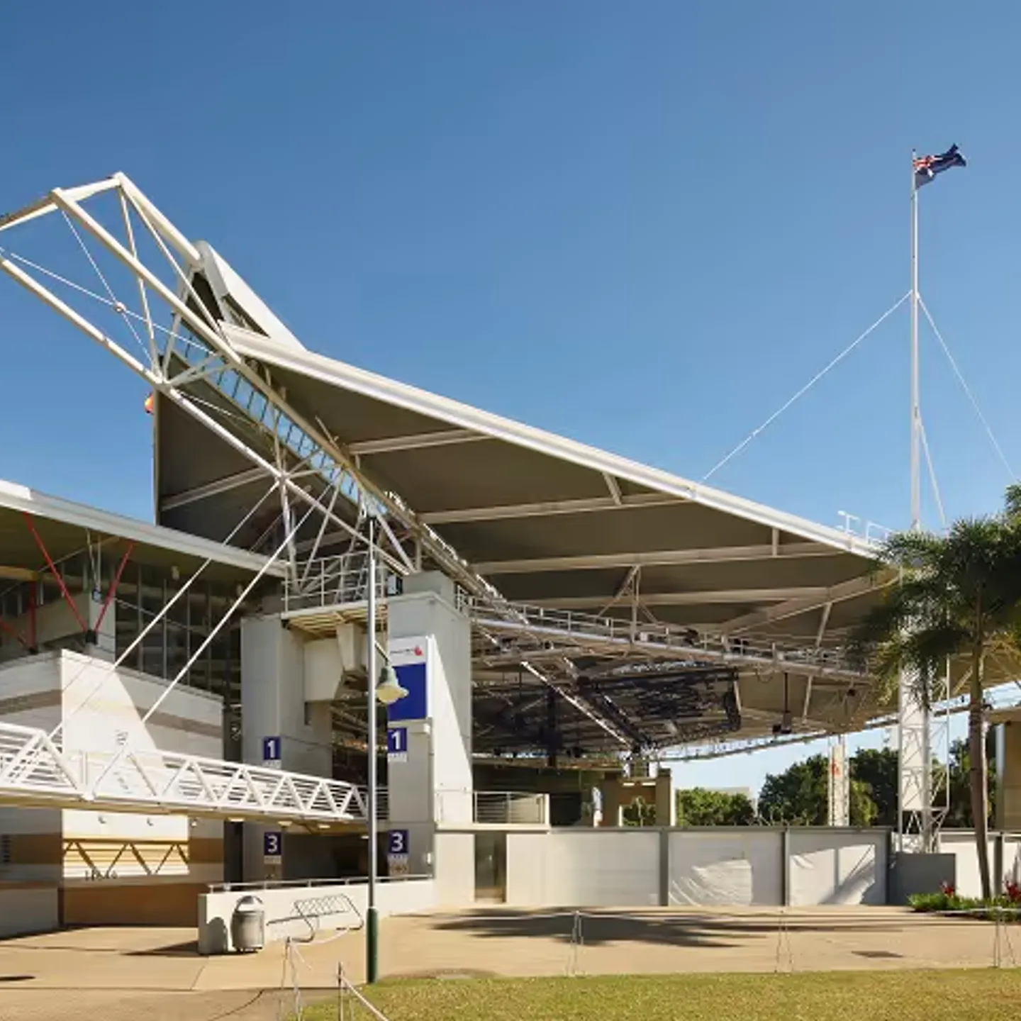 south-bank-piazza-venue-image