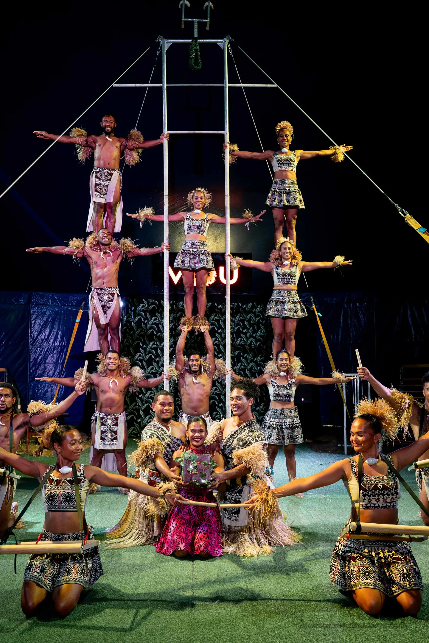 fijian-flying-circus-_-vou-2