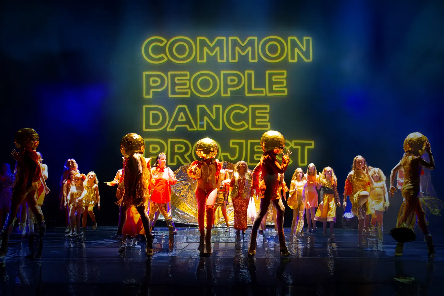 bf25_common-people-dance-3500x2333