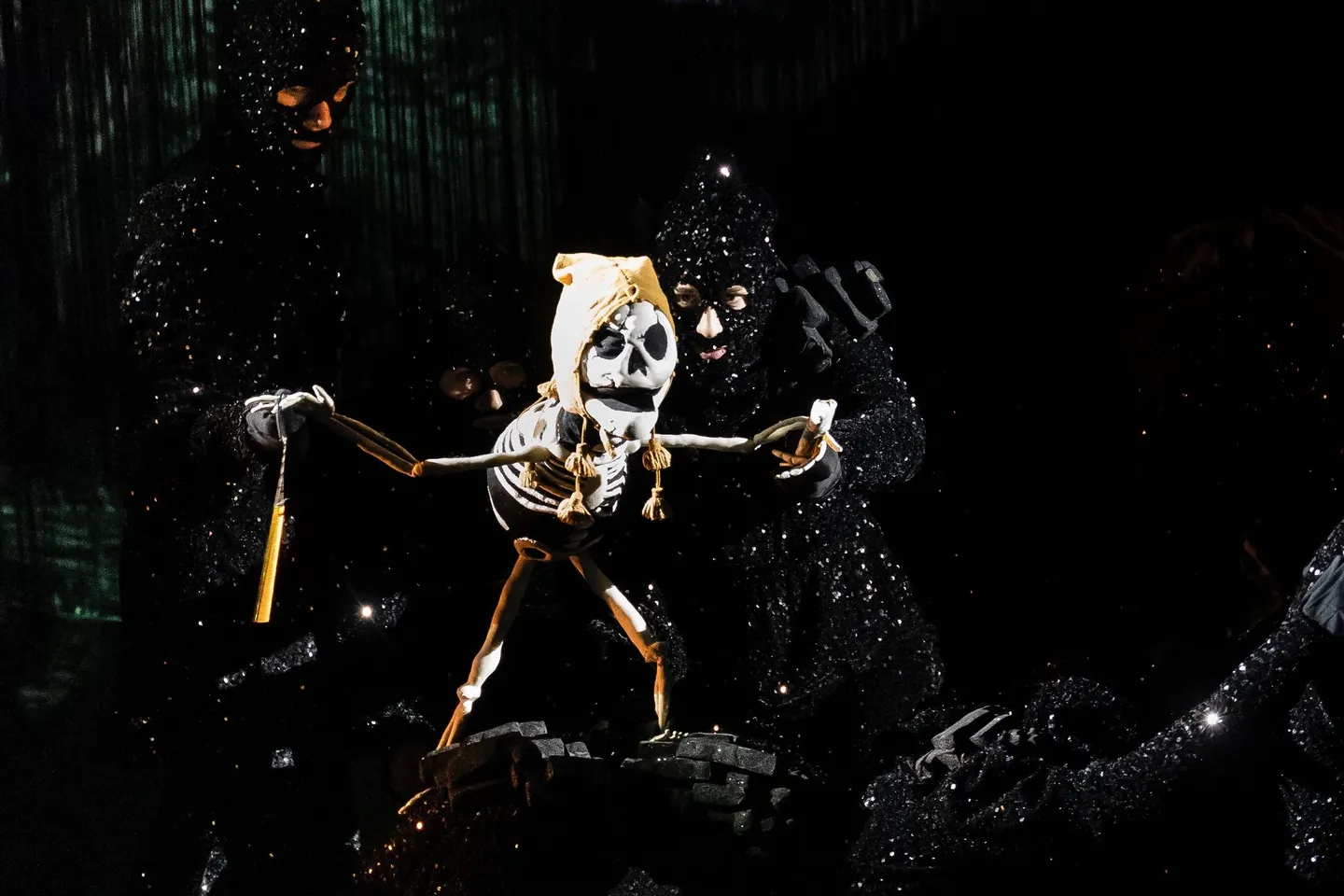 dead-as-a-dodo-credit-erato-tzavara-(1)