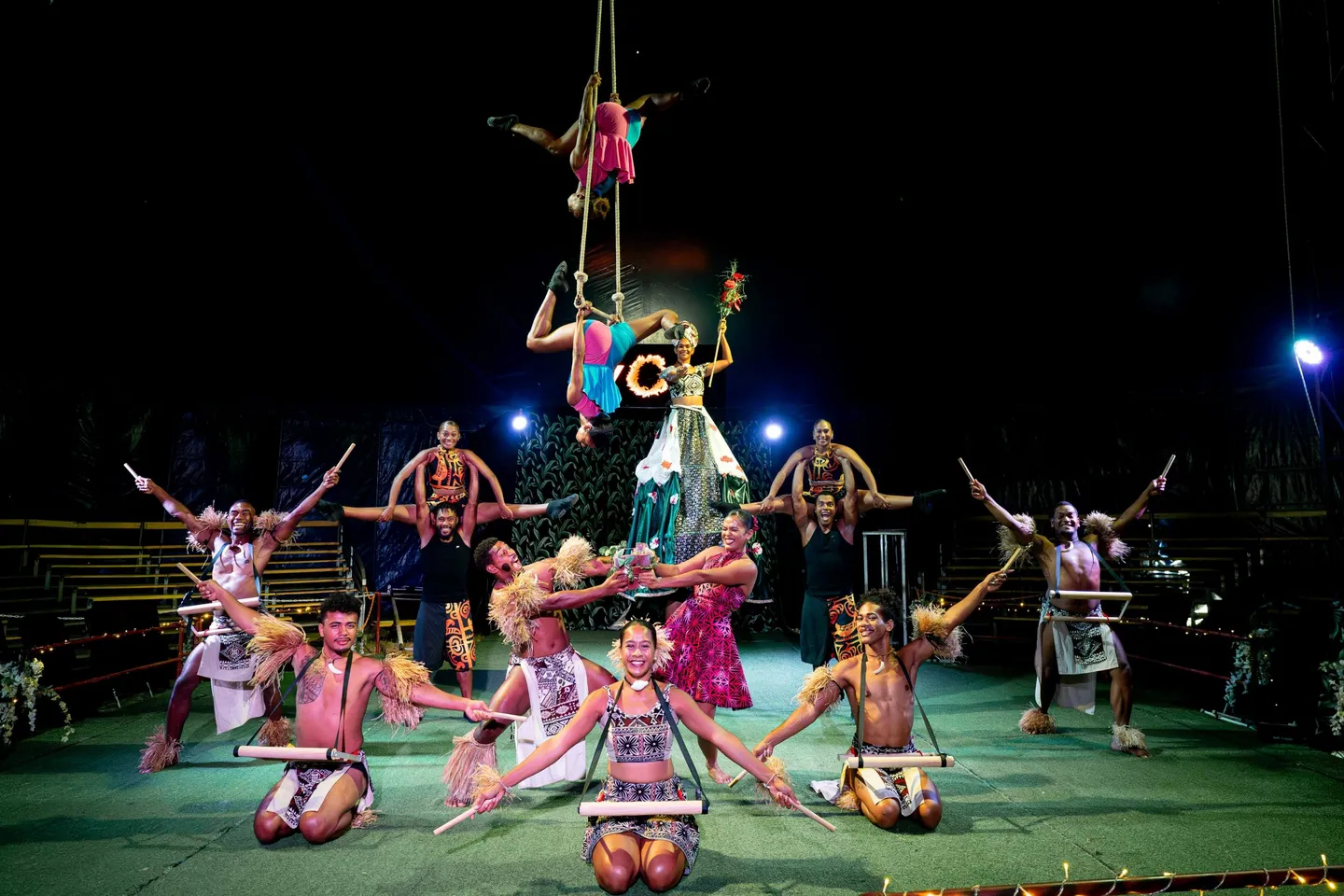 fijian-flying-circus-_-vou-2