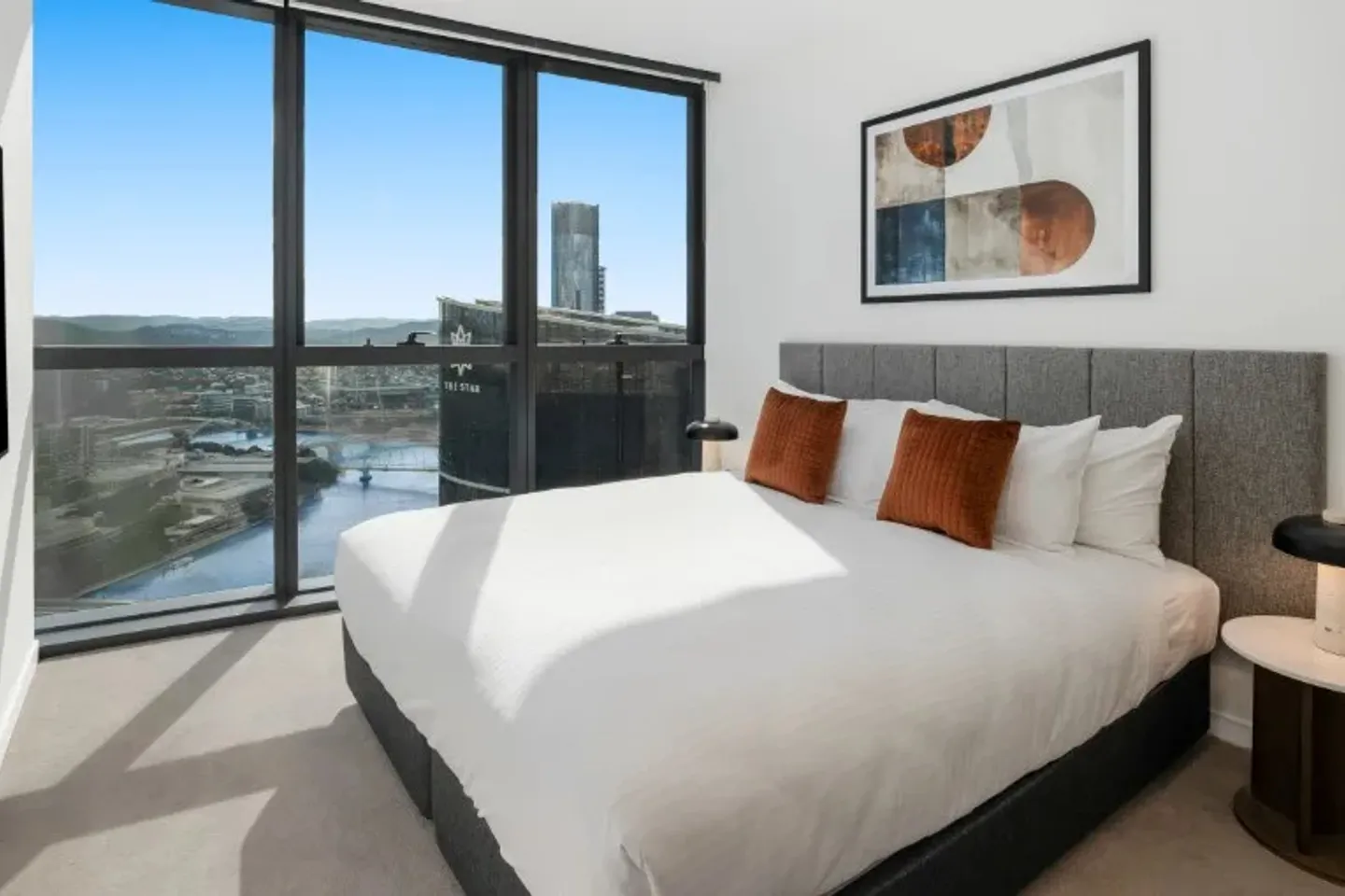 queens_wharf_residences_3_bedroom_skyline_view_bedroom_2_944x510_webp