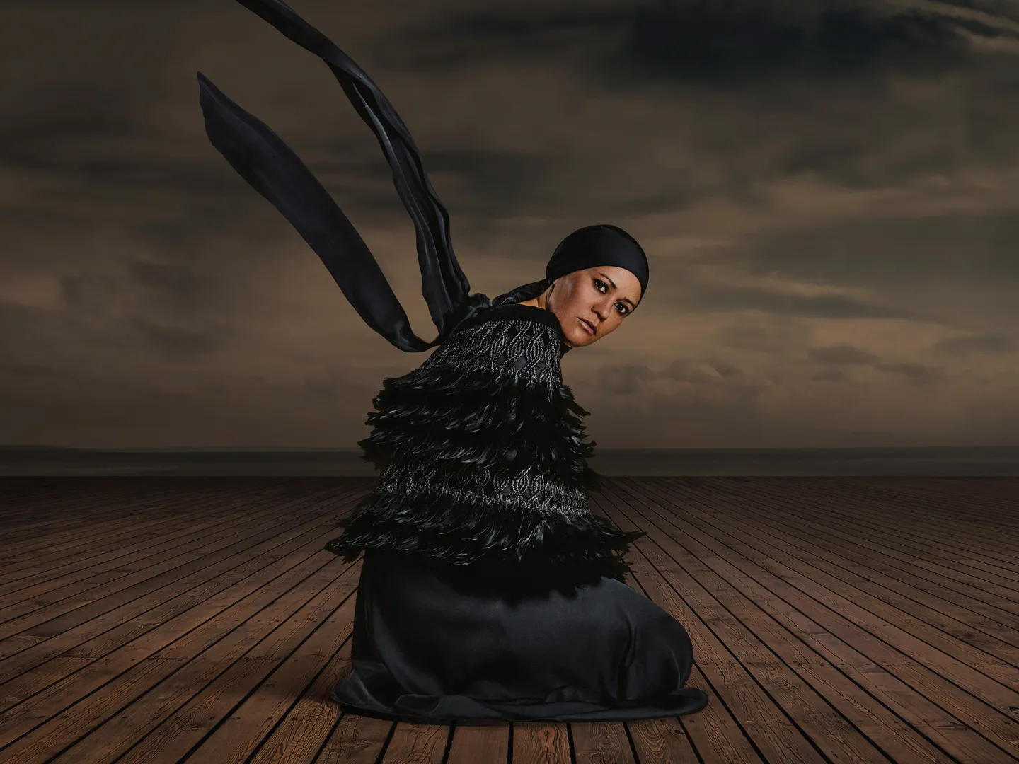 tiri_-te-araroa-woman-far-walking-credit-signy-bjorg