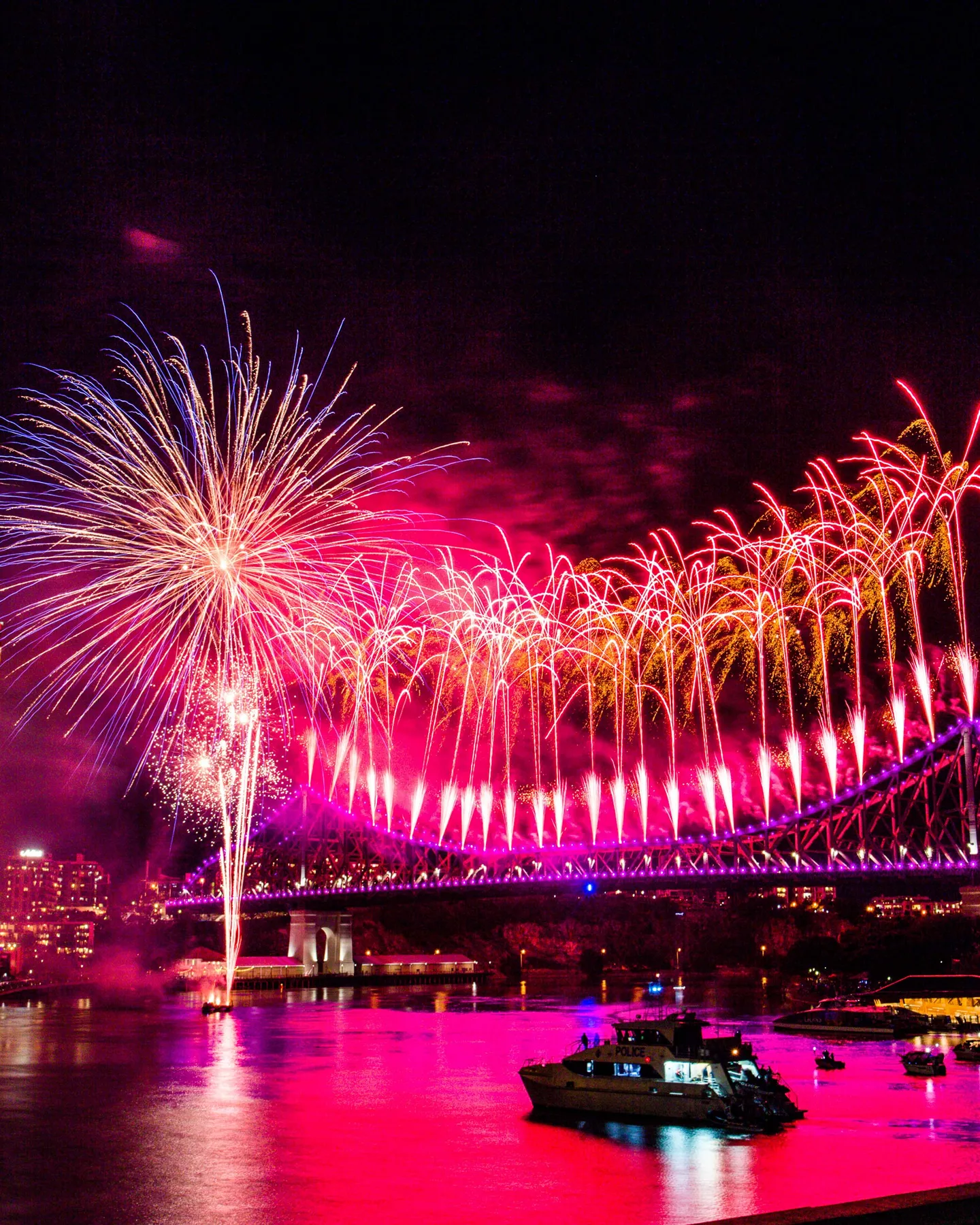 2015-sunsuper-riverfire-atmosphere-photography