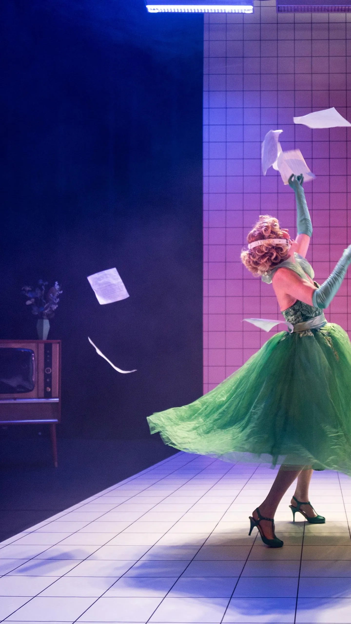 headerbatshit_leah-shelton_photo_piajohnson