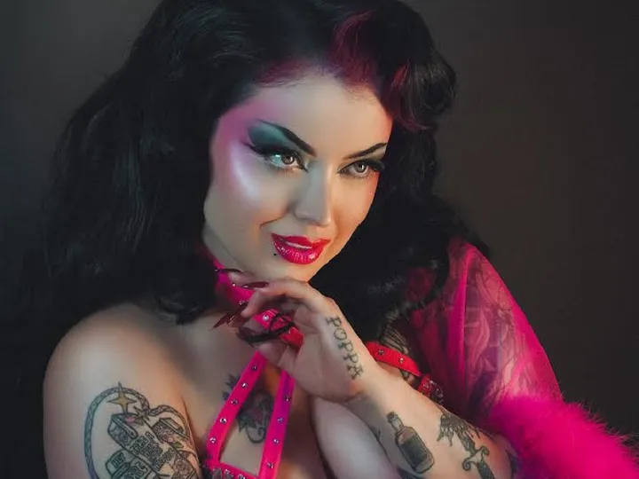 betty-b-headshot